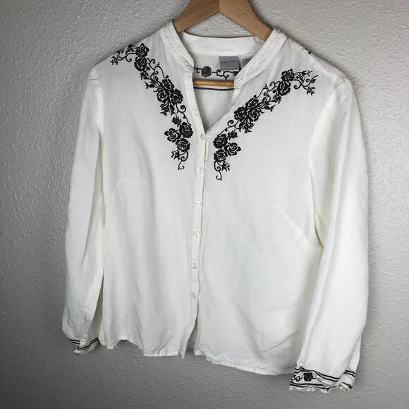 Emma James Petite White Collared Button Up Shirt Floral Embroidery - Picture 2 of 8